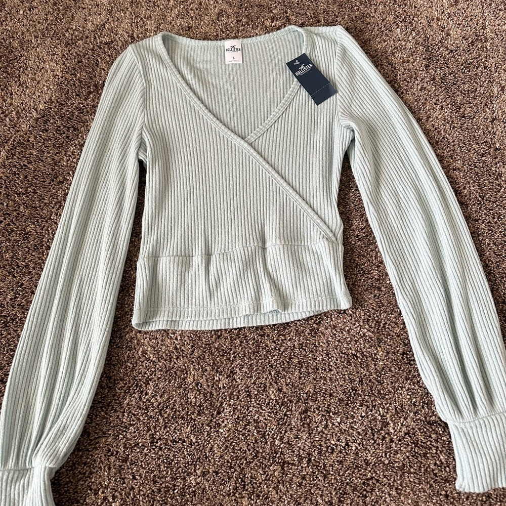 hollister soft long sleeve shirt